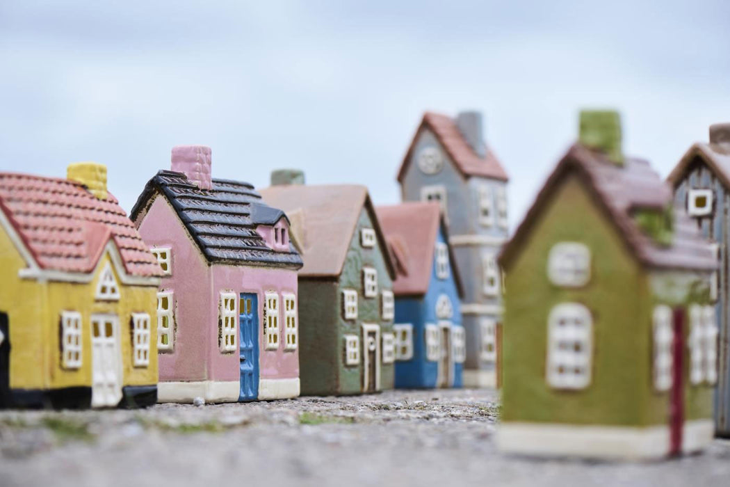 Teelichthaus Lichterhaus Nyhavn 14cm Grün Braun Keramik Fachwerkhaus Teelichthalter