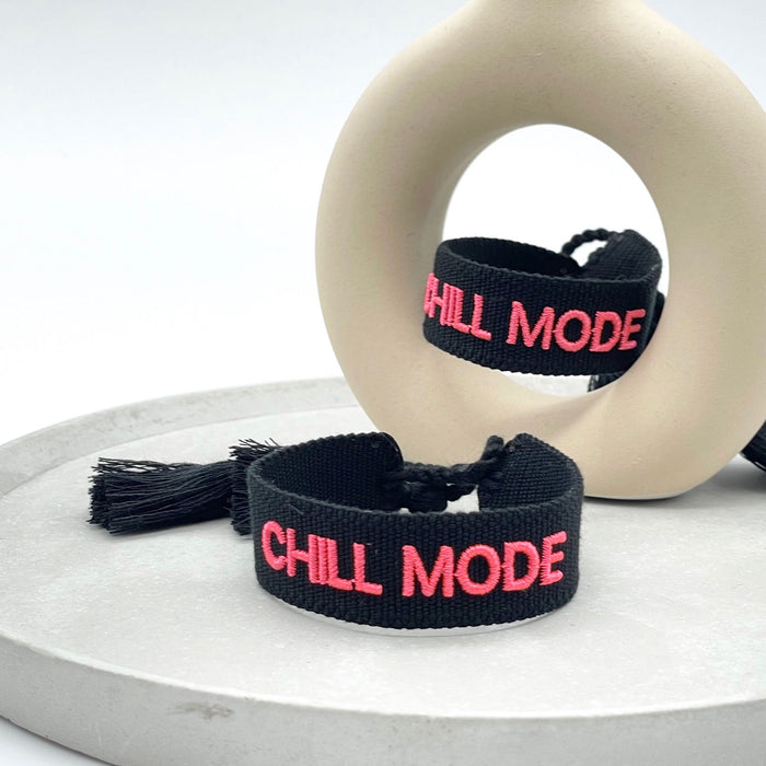 Canvas Statement Armband Chill Mode Schwarz besticktes Webarmband