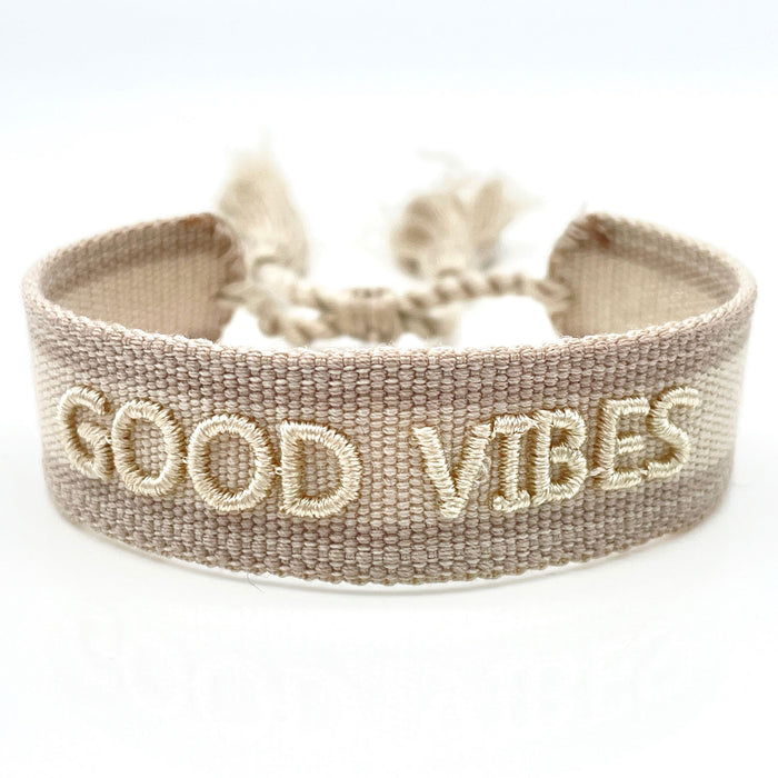 Canvas Statement Armband Good Vibes Beige Weiß besticktes Webarmband