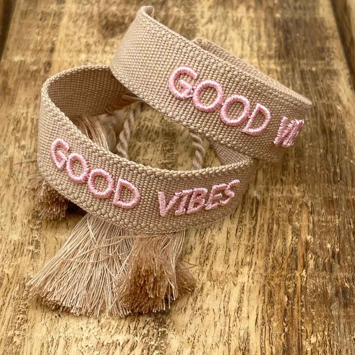 Canvas Statement Armband Good Vibes Braun / Taupe Rose besticktes Webarmband