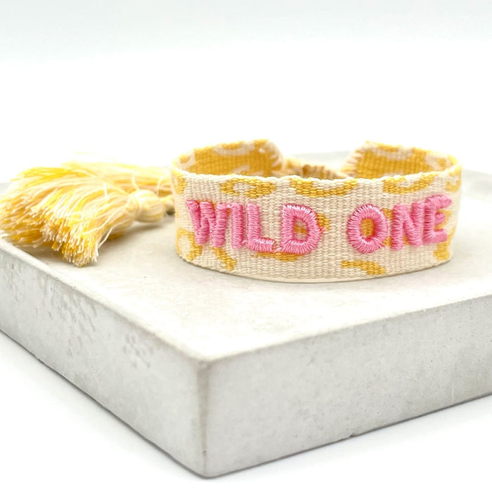 Canvas Statement Armband Wild One Gelb Rose Pink besticktes Webarmband