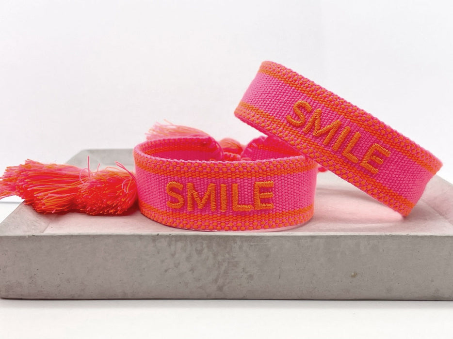 Canvas Statement Armband Smile Neon Pink Orange besticktes Webarmband